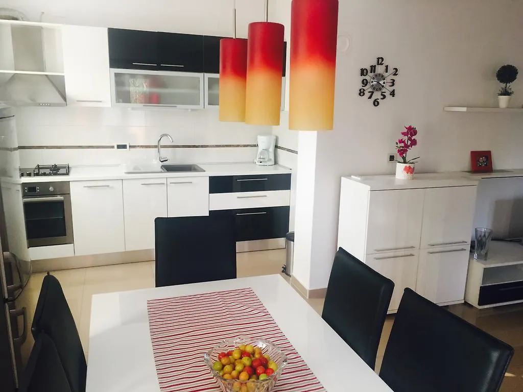 Apartment Leonardo Biograd Na Moru