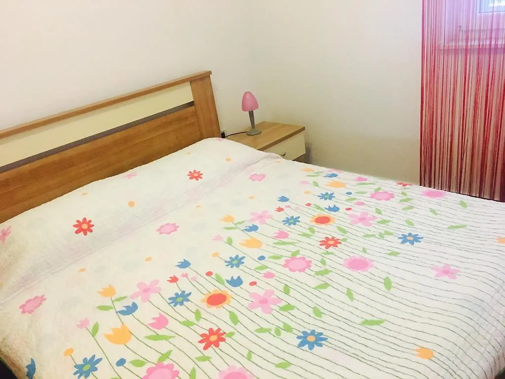 Apartment Leonardo Biograd Na Moru